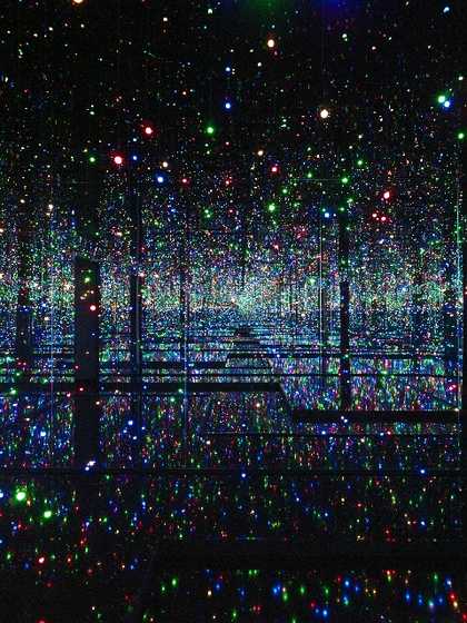 Yayoi Kusama Studio Infinity Mirrored Room – Filled with the Brilliance of Life 201